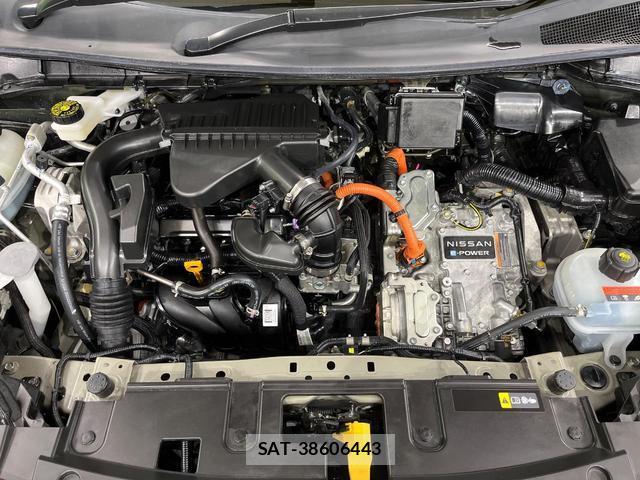 Nissan AURA 2022-08 8219116-17