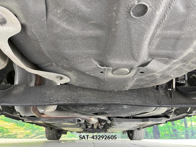 Nissan AURA 2023-01 8220204-18