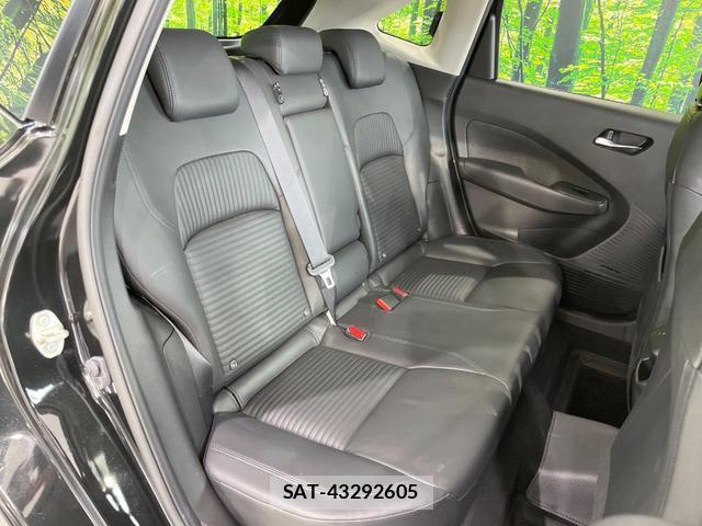 Nissan AURA 2023-01 8220204-8