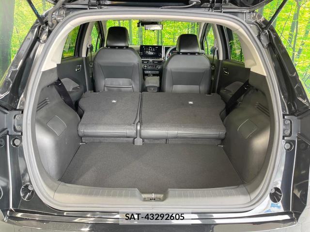 Nissan AURA 2023-01 8220204-9