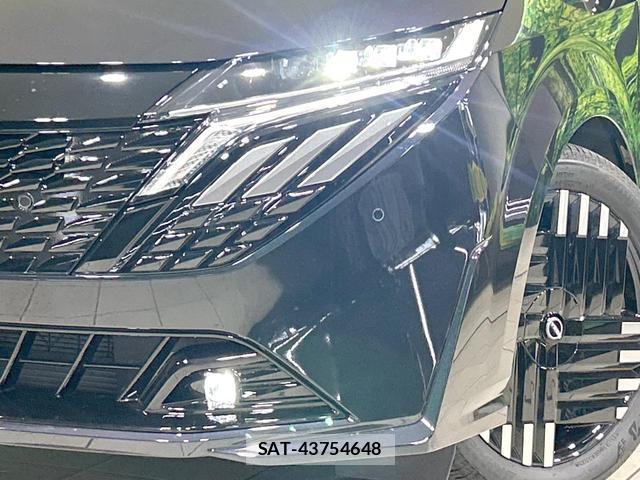 Nissan AURA 2024-12 8220268-11