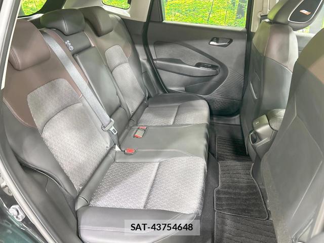 Nissan AURA 2024-12 8220268-8