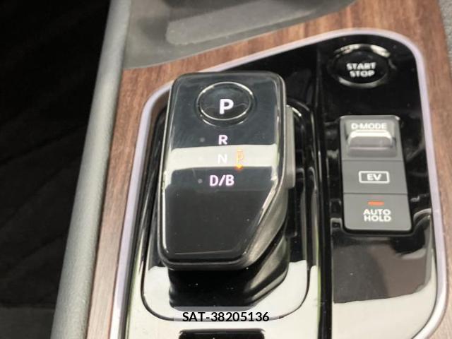 Nissan AURA 2021-11 8225125-17