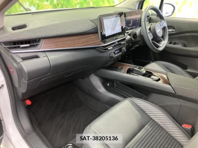 Nissan AURA 2021-11 8225125-6