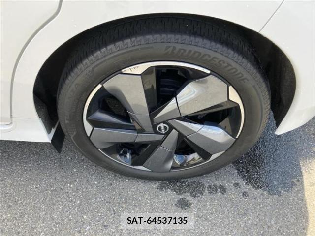 Nissan AURA 2022-04 8225420-16