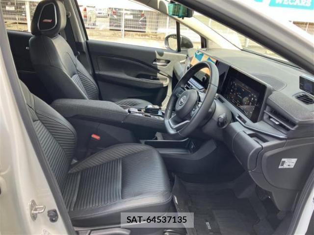 Nissan AURA 2022-04 8225420-4