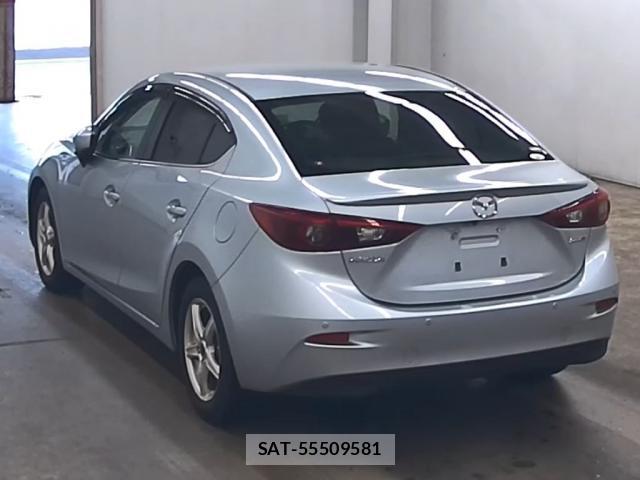 Mazda AXELA HYBRID 2017-01 8217794-1