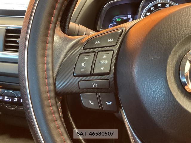 Mazda AXELA HYBRID 2013-12 8218692-15