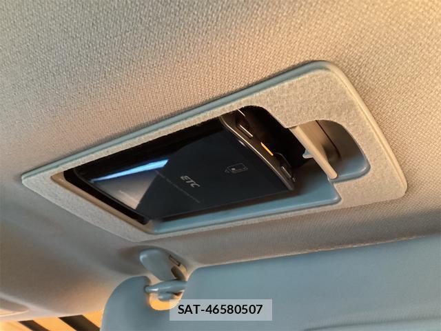 Mazda AXELA HYBRID 2013-12 8218692-3