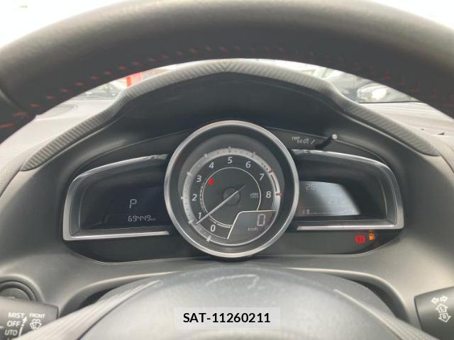Mazda AXELA SPORT 2015-10 8217238-12