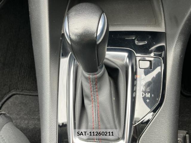 Mazda AXELA SPORT 2015-10 8217238-16