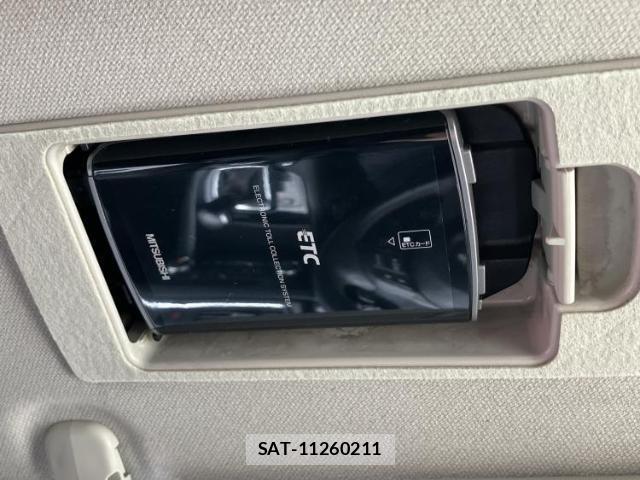 Mazda AXELA SPORT 2015-10 8217238-17