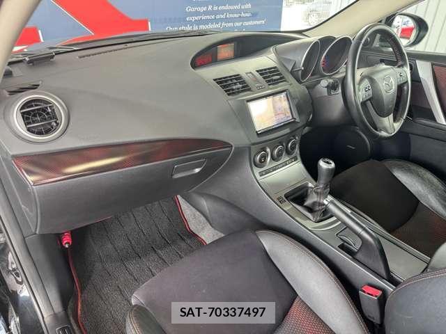 Mazda AXELA SPORT 2009-08 8220876-11