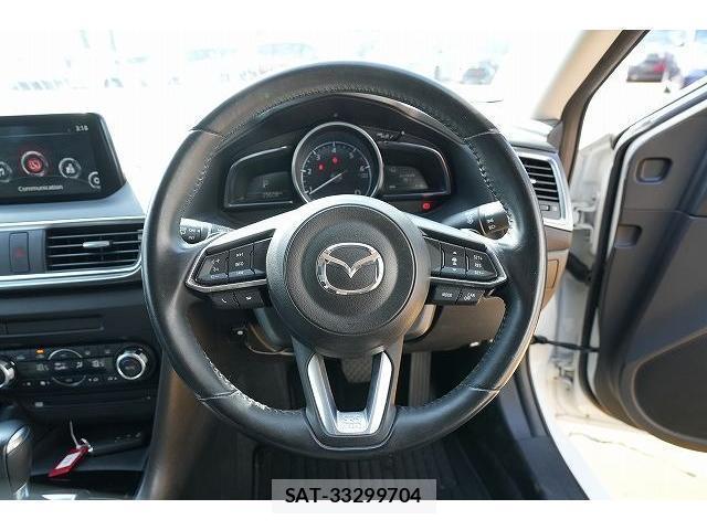 Mazda AXELA SPORT 2017-06 8223247-4