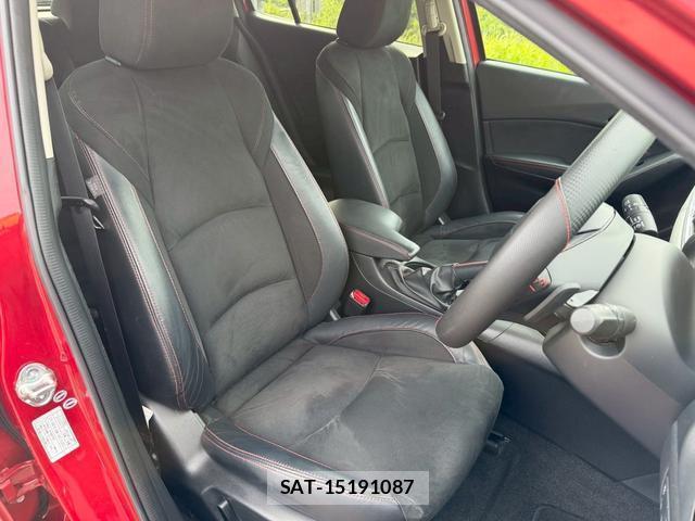 Mazda AXELA SPORT 2016-01 8223381-3