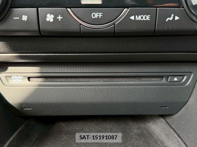Mazda AXELA SPORT 2016-01 8223381-9