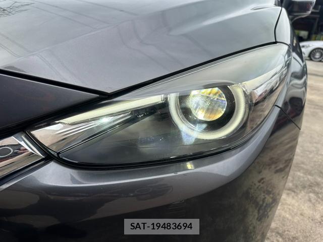 Mazda AXELA SPORT 2016-09 8224640-17