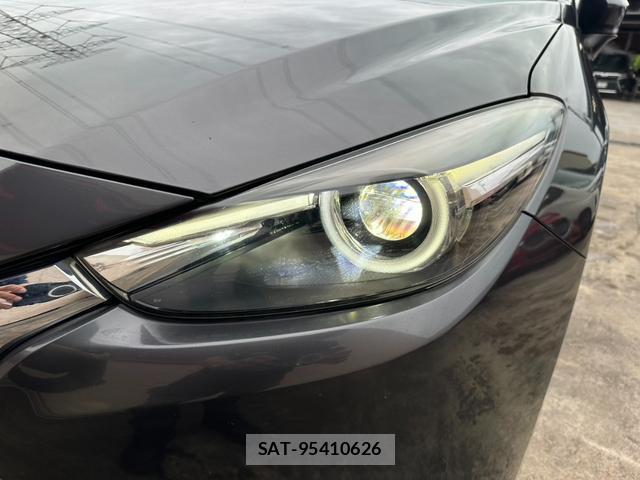 Mazda AXELA SPORT 2016-11 8224641-17