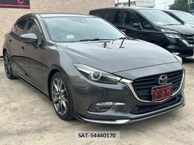 Mazda AXELA SPORT 2016-09 8224657-1