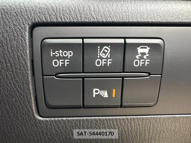 Mazda AXELA SPORT 2016-09 8224657-12