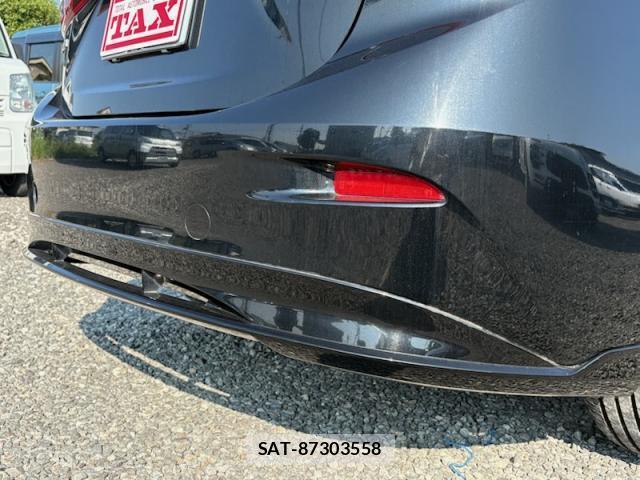 Mazda AXELA 2015-11 8220799-15