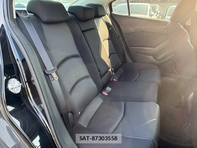 Mazda AXELA 2015-11 8220799-9