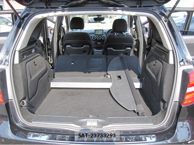 Mercedes Benz B-CLASS 2014-03 8220623-6