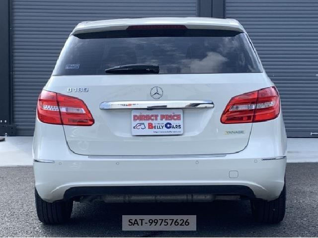 Mercedes Benz B-CLASS 2013-02 8223181-1