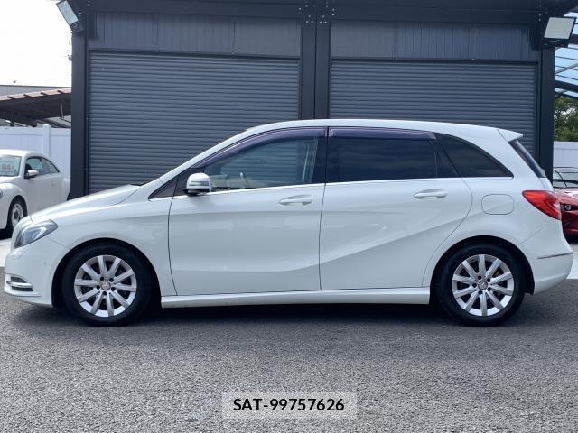 Mercedes Benz B-CLASS 2013-02 8223181-10