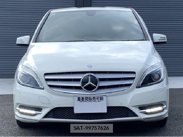 Mercedes Benz B-CLASS 2013-02 8223181-9