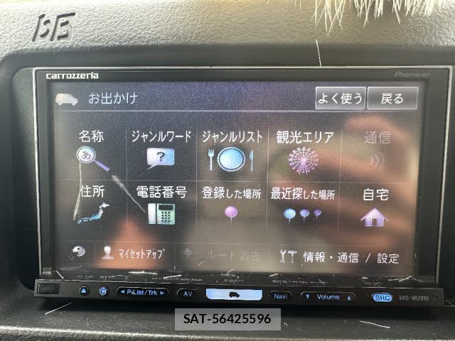 Toyota BB 2002-12 8220446-8