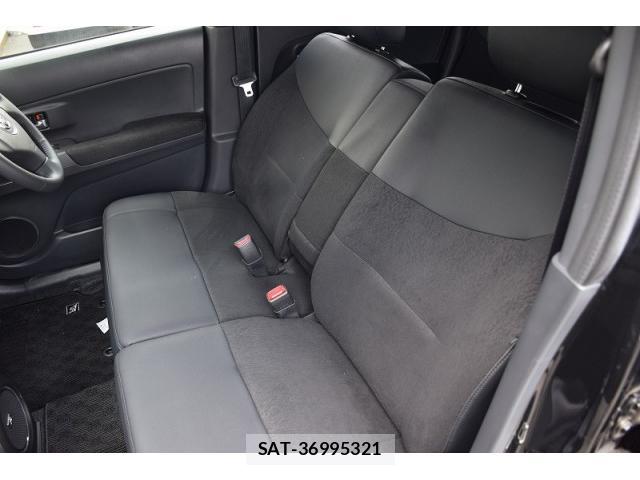 Toyota BB 2013-08 8223227-10