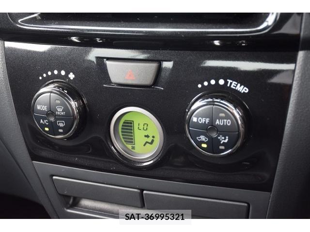 Toyota BB 2013-08 8223227-16