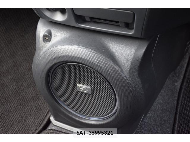 Toyota BB 2013-08 8223227-18