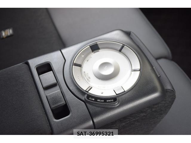 Toyota BB 2013-08 8223227-19