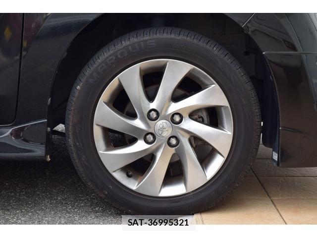 Toyota BB 2013-08 8223227-7