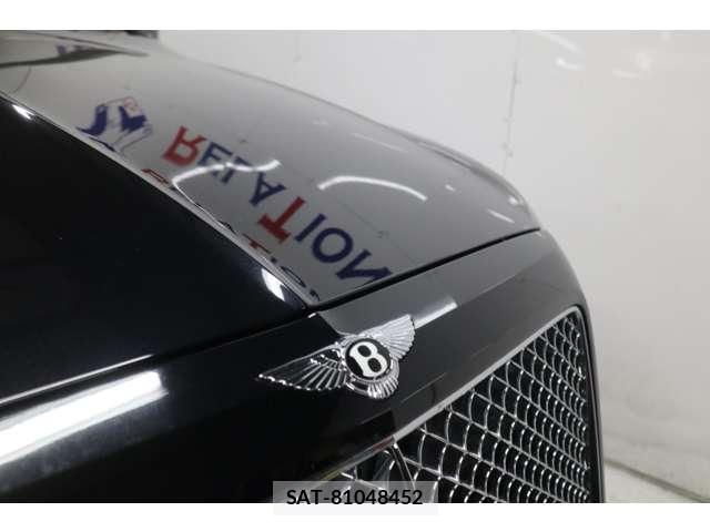 Bentley BENTAYGA 2018-07 8223582-10