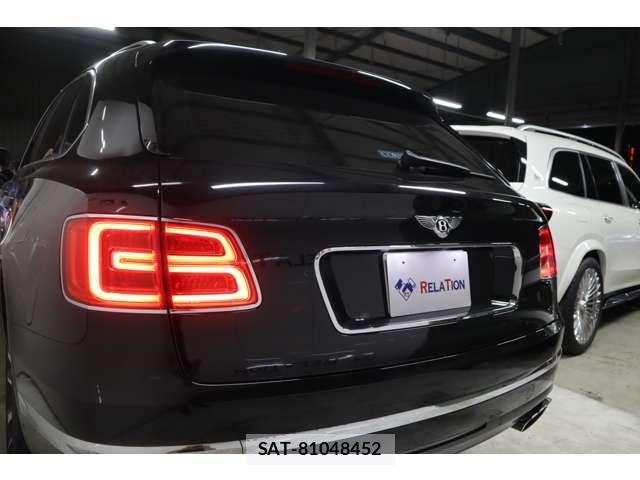 Bentley BENTAYGA 2018-07 8223582-17