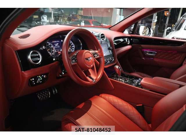 Bentley BENTAYGA 2018-07 8223582-2