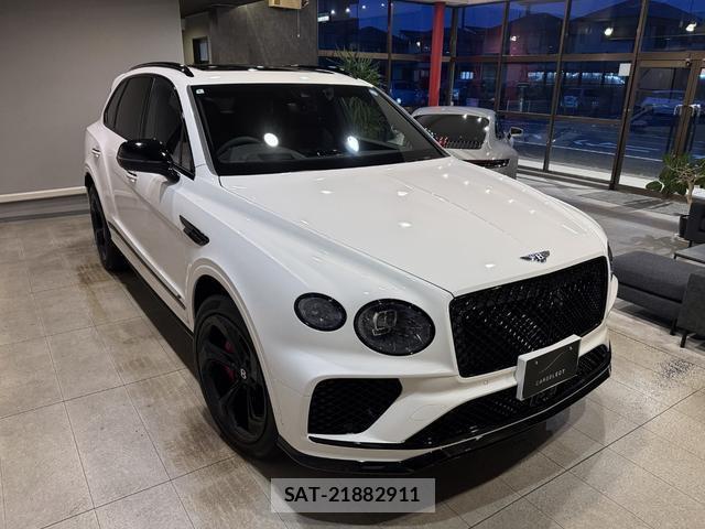 Bentley BENTAYGA 2024-06 8225560-1
