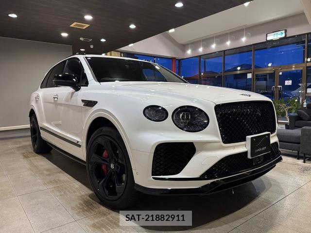 Bentley BENTAYGA 2024-06 8225560-9