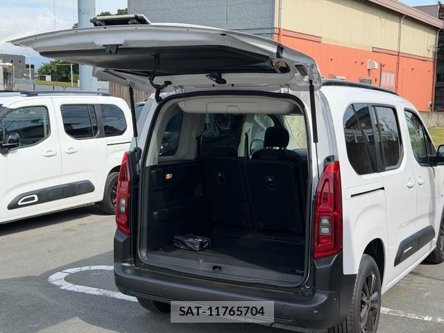 Citroen BERLINGO 2025-06 8216793-13