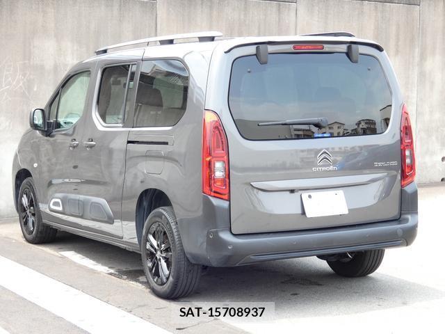 Citroen BERLINGO 2023-04 8216797-1