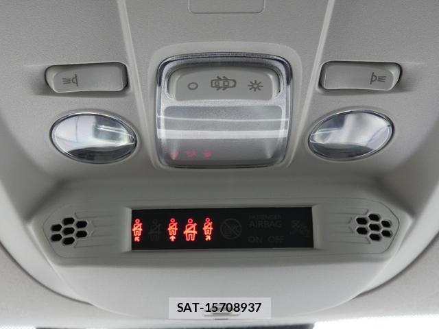 Citroen BERLINGO 2023-04 8216797-18