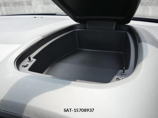Citroen BERLINGO 2023-04 8216797-19