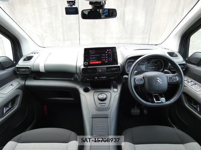 Citroen BERLINGO 2023-04 8216797-2