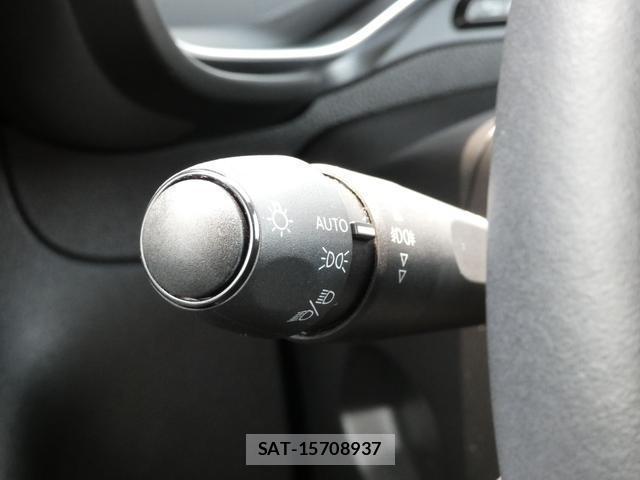 Citroen BERLINGO 2023-04 8216797-9