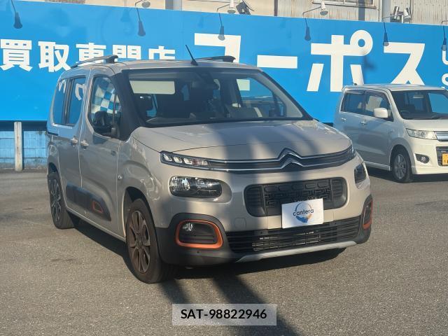 Citroen BERLINGO 2023-09 8222061-0