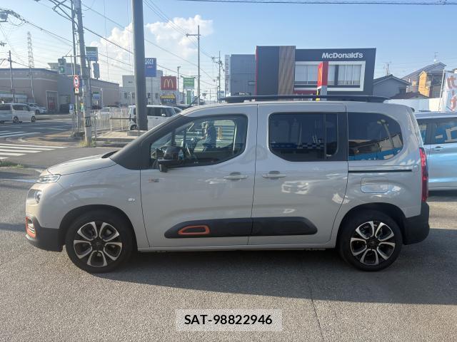 Citroen BERLINGO 2023-09 8222061-2