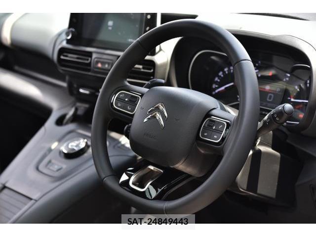 Citroen BERLINGO 2023-08 8224391-18